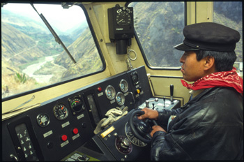 train-13.jpg