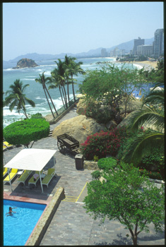 acapulco-02.jpg