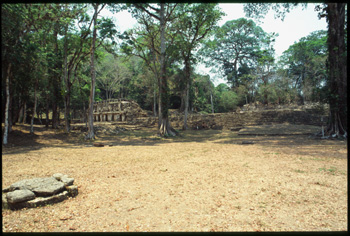 yaxchilan-16.jpg